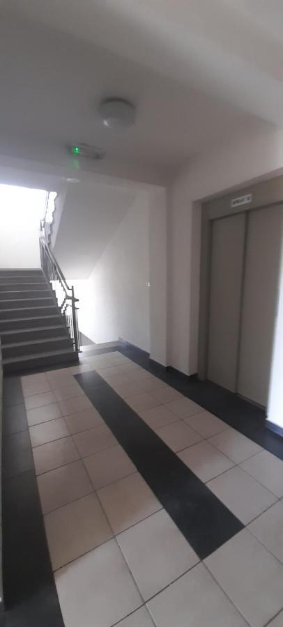 Apartment Luka ポドゴリツァ エクステリア 写真