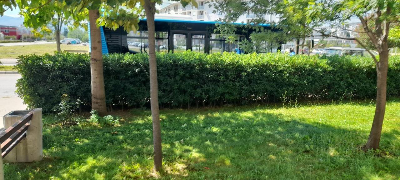 Apartment Luka ポドゴリツァ エクステリア 写真